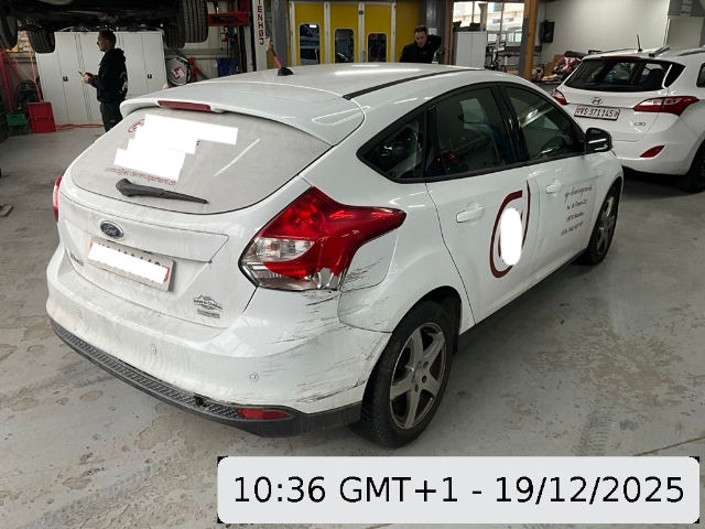 FORD Focus 1.0 SCTi Carving, 125 PS