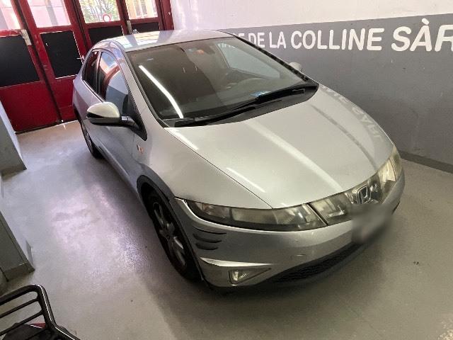 Honda  Civic 1.8i , 140 PS