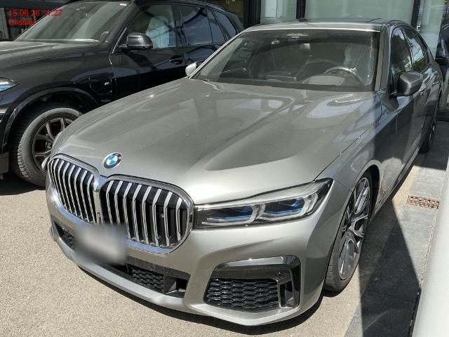 BMW 750i xDrive SAG 4.4, 530 PS