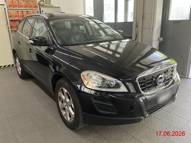 Volvo XC 60 2.4 D Summum AWD, 215 PS