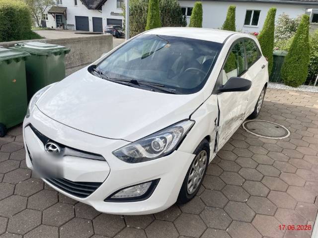 Hyundai  i30  1.4 CRDi, 90 PS