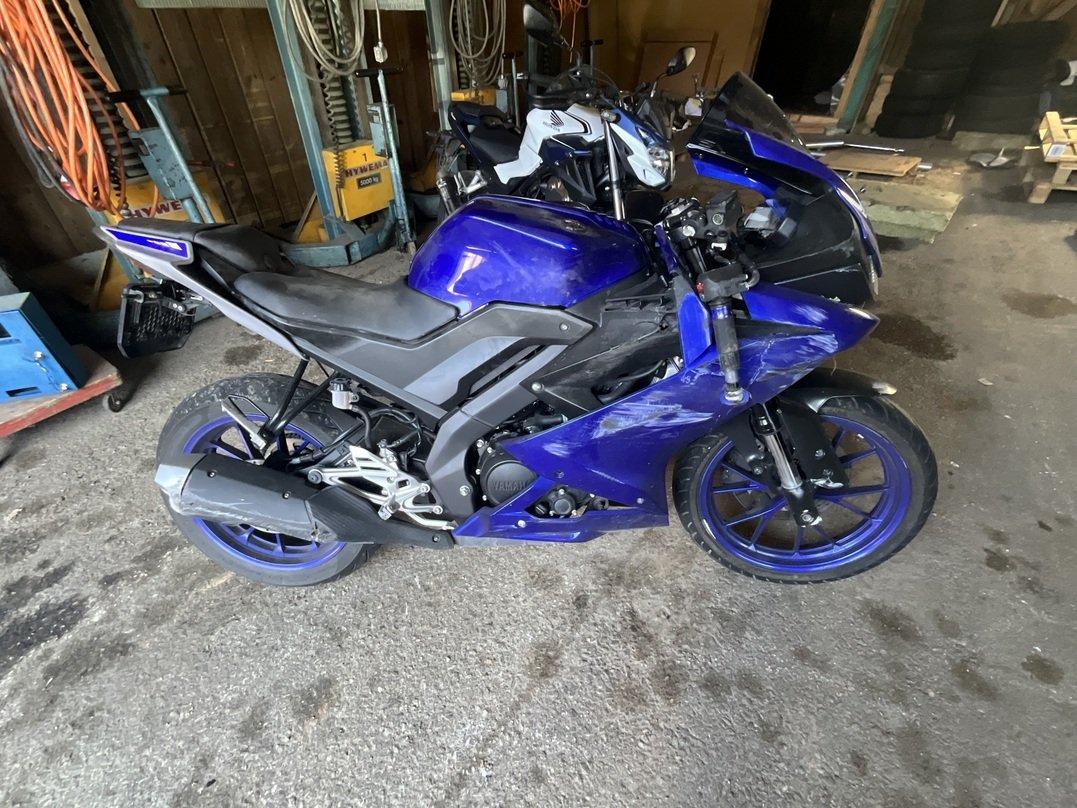 YAMAHA YZF 125 ABS, 15 PS
