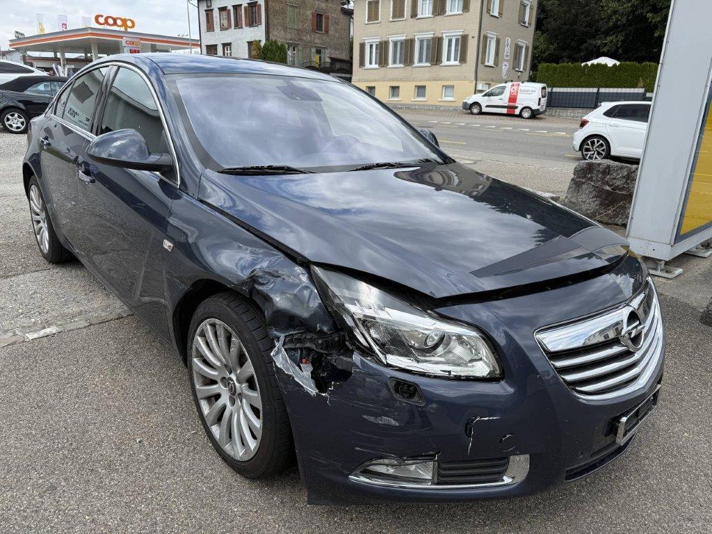 Opel Insignia 2.0 T Cosmo, 220 PS