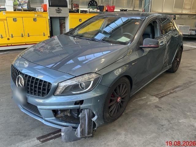 Mercedes-Benz A-Klasse W176 A 180 AMG Line, 122 PS