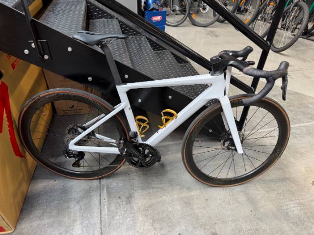 ROSE BIKE          X-LITE 06          DURA ACE DI2      