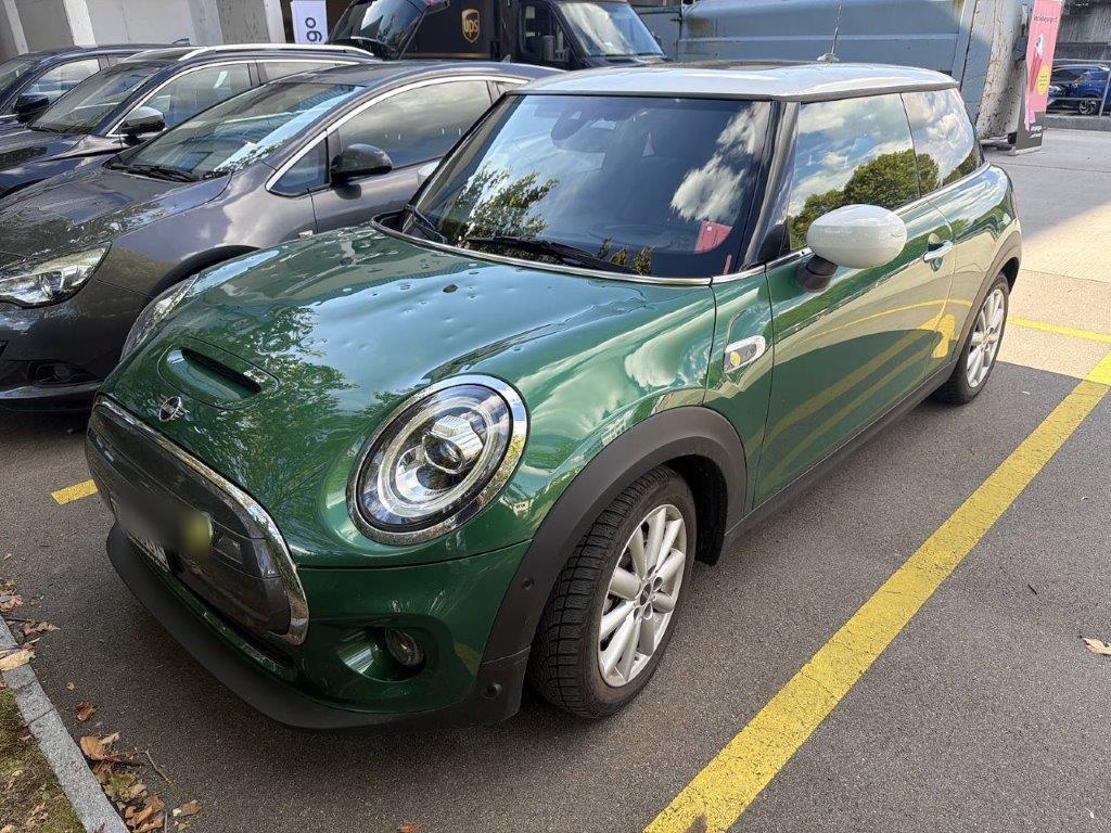 Mini Mini F56 Cooper SE Trim XL, 184 PS