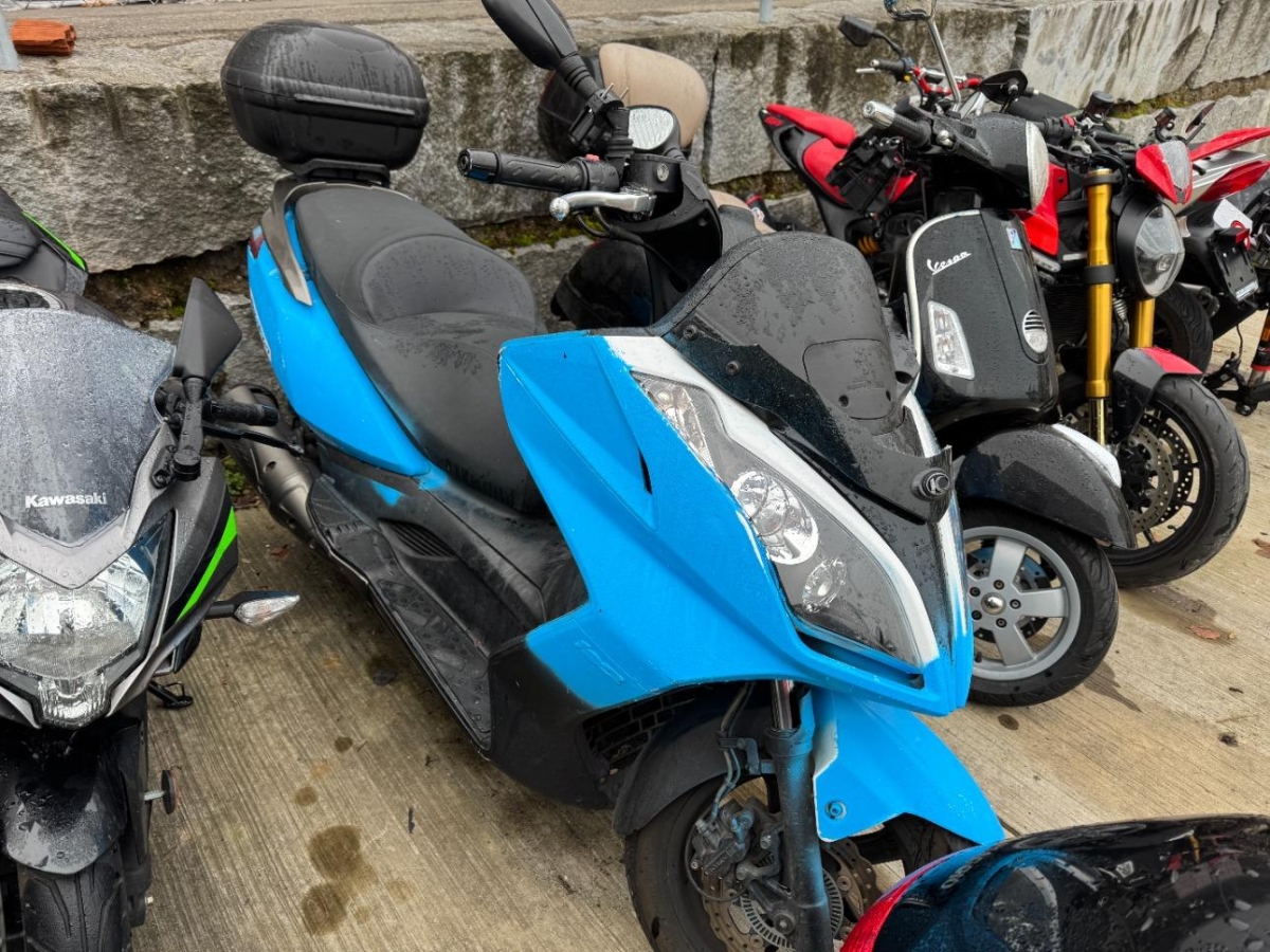 Kymco Downtown 125 i 0.1, 15 PS