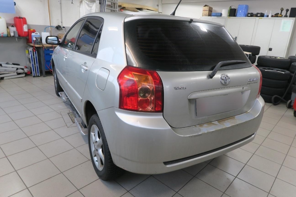 TOYOTA Corolla 1.6 Linea Sol, 110 PS