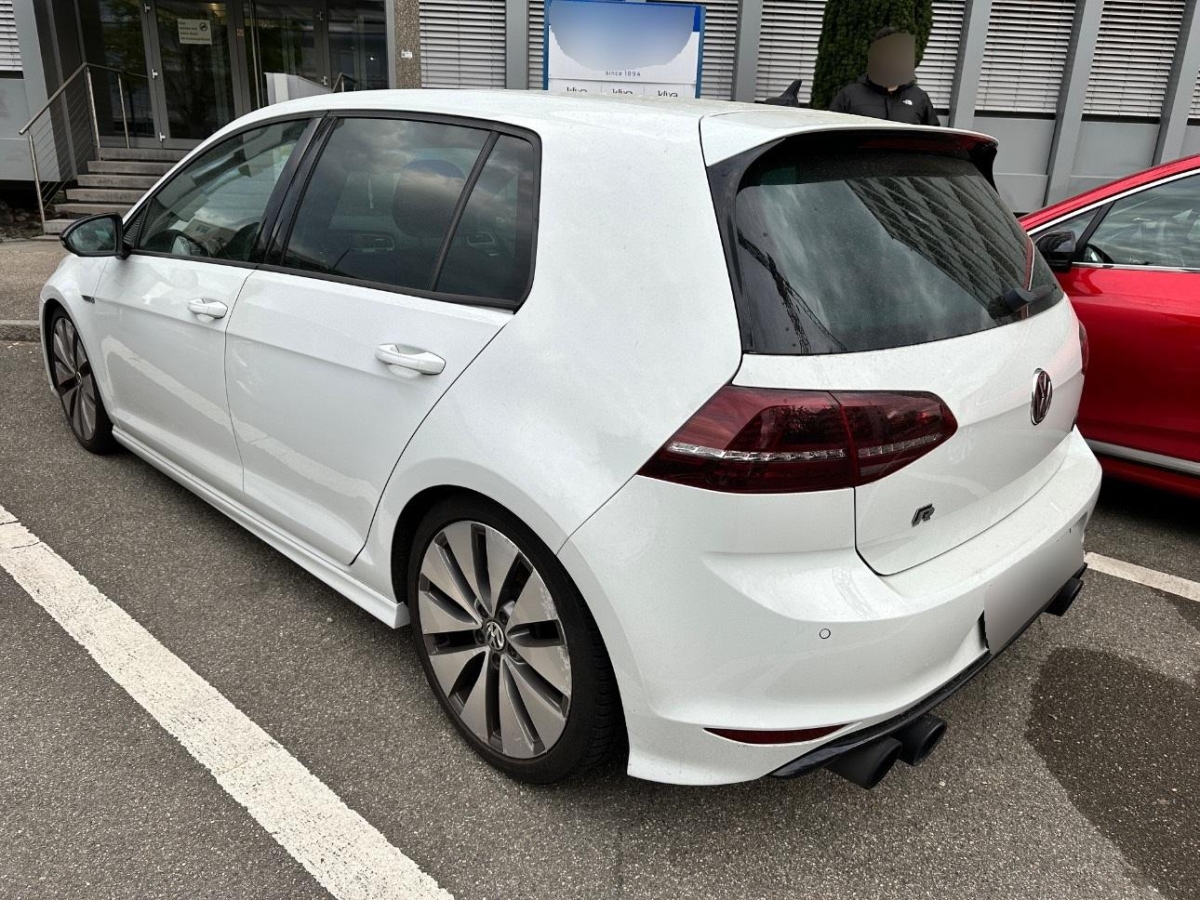 VW Golf 2.0 TSI R 4Motion, 301 PS