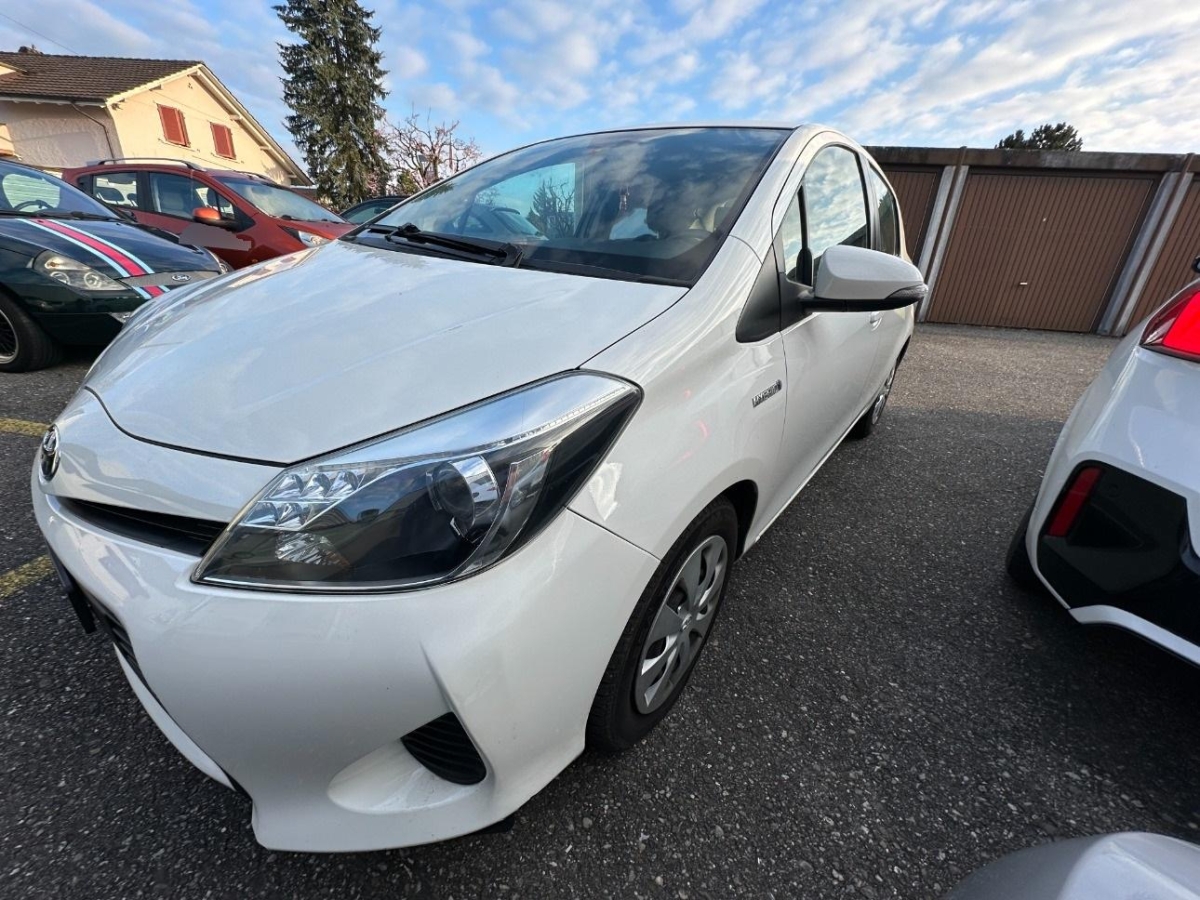 TOYOTA Yaris 1.5 Hybrid Luna, 75 PS