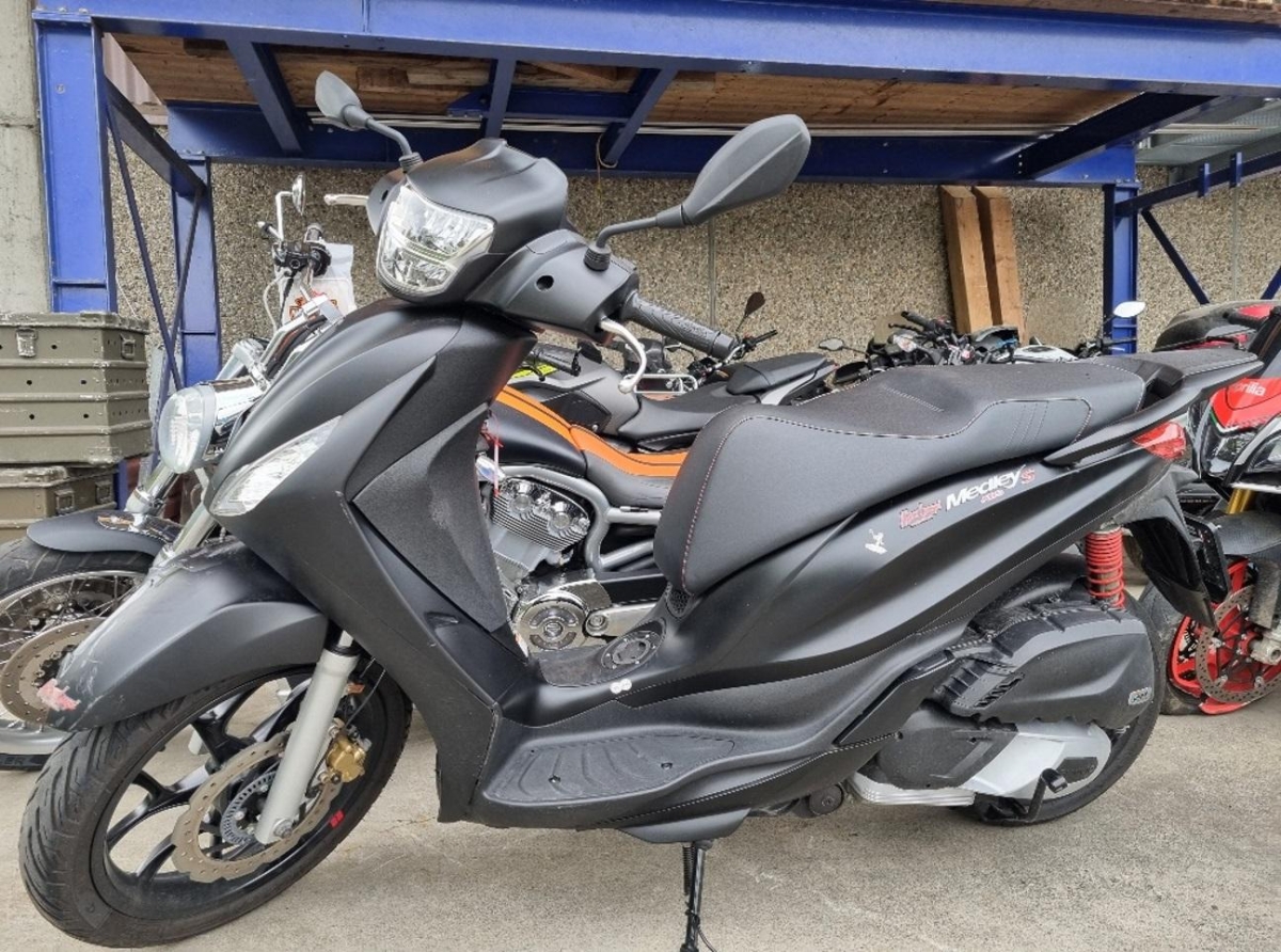 Piaggio 125 Sport ABS, 15 PS