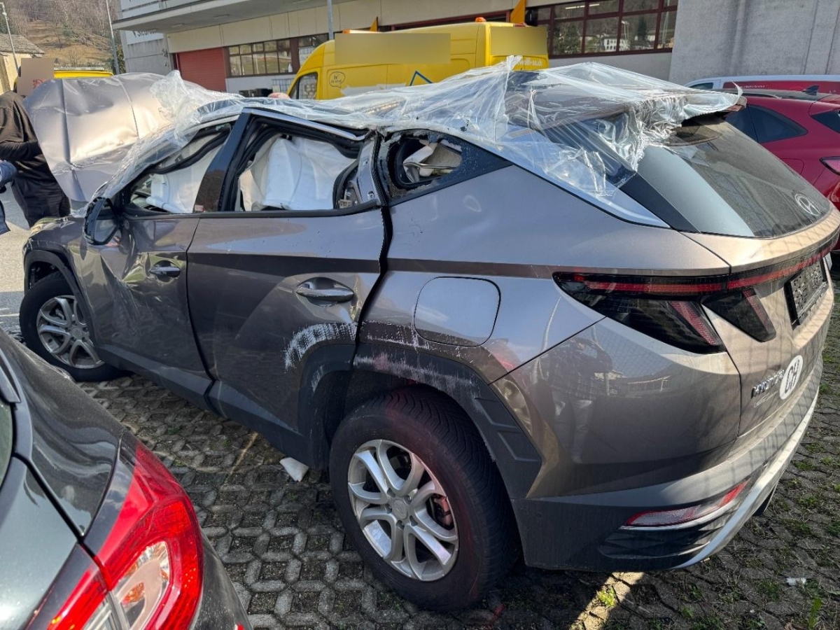 HYUNDAI 4WD 1.6 HEV Vertex, 180 PS