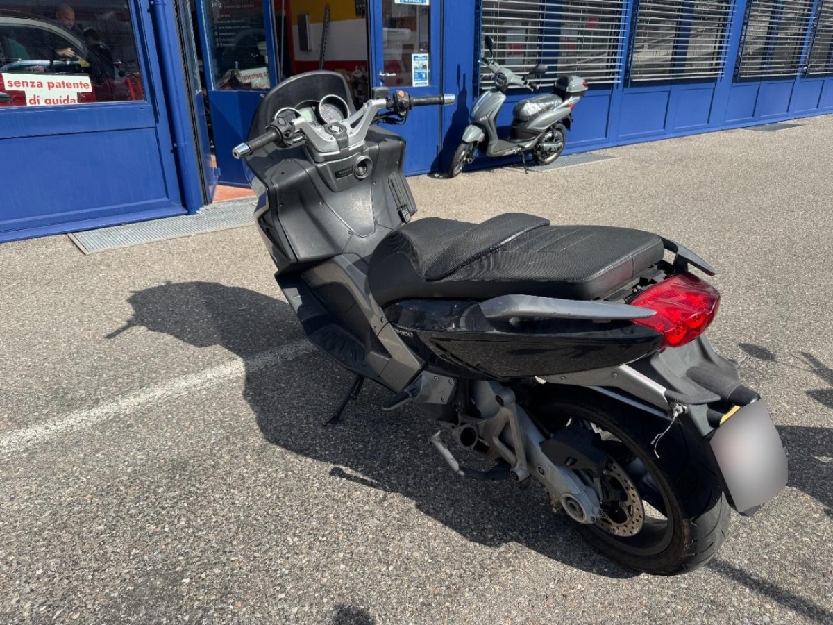 Gilera GP 800, 68 PS
