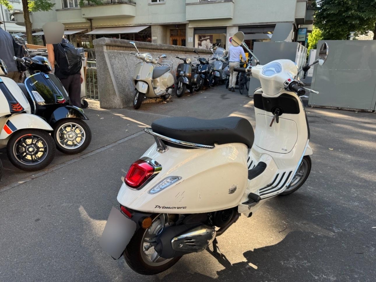 Piaggio  Vespa  Primavera 125 0.1, 11 PS