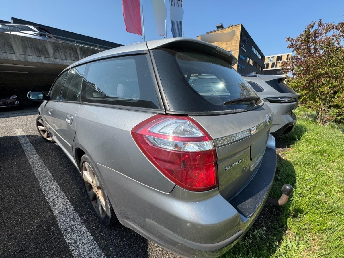 Subaru Legacy 2.0, 150 PS