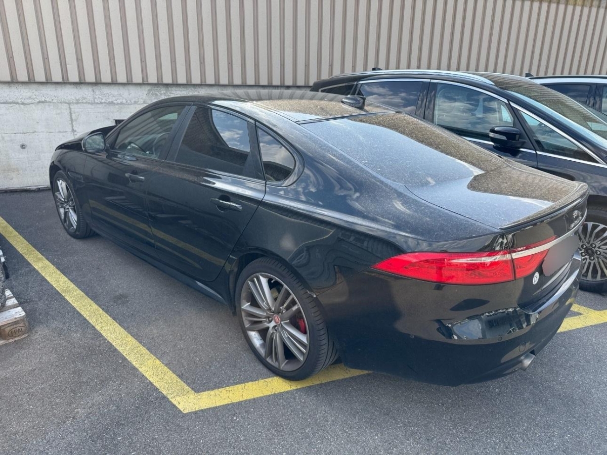 Jaguar XF S, 381 PS