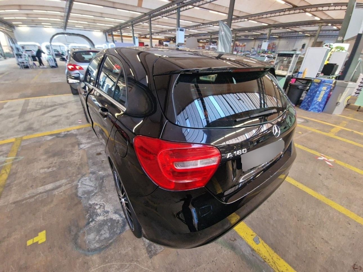 Mercedes-Benz A 180 1.6, 122 PS