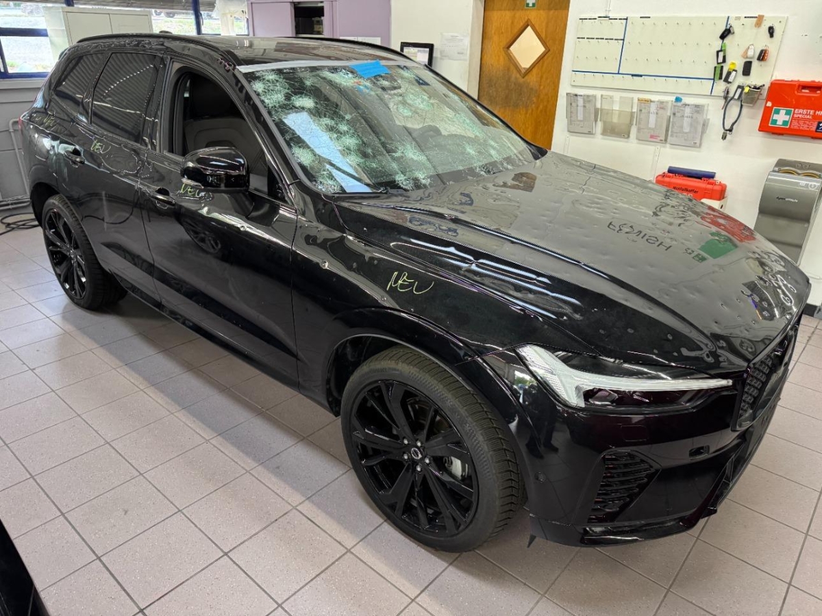 Volvo XC60  B5 AWD 2.0, 250 PS