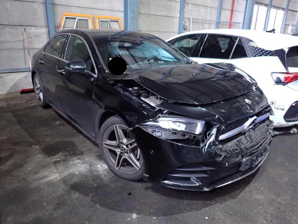 MERCEDES-BENZ A 200 AMG LINE ID 455374