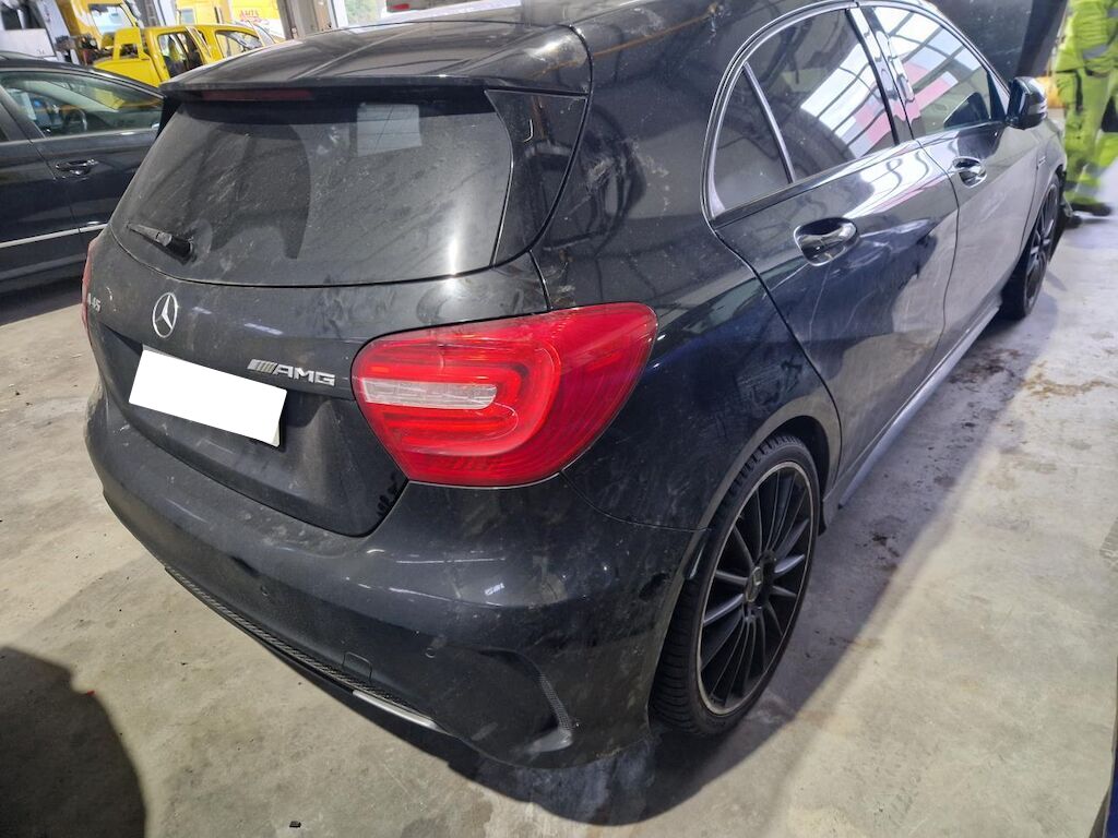 Mercedes-Benz A-Klasse W176 A 45 AMG 4m ID 455526