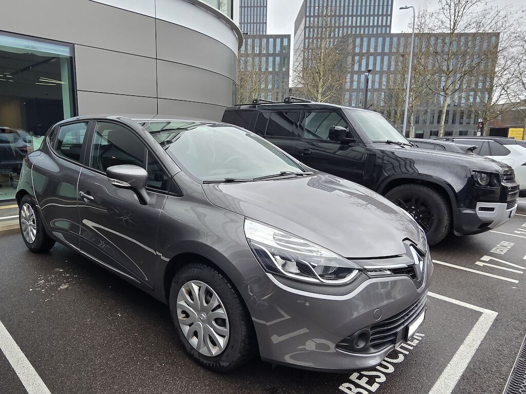 Renault Clio 75 ID 460104