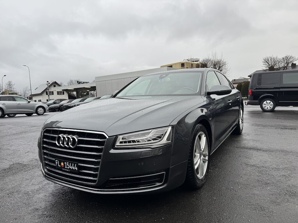 Audi A8 ID 460106