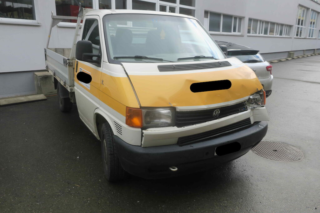 VW Caravelle 2.5TDI ABS ID 460116