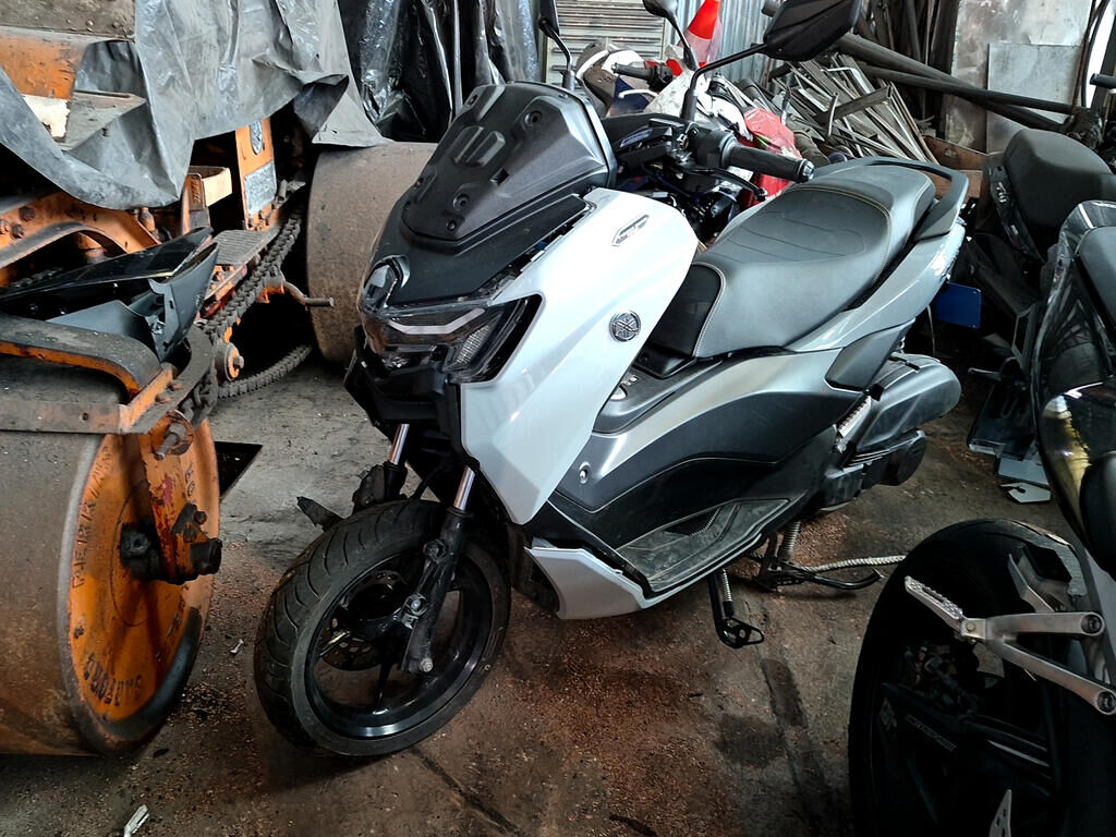 YAMAHA N-Max GPD 125 ID 464987