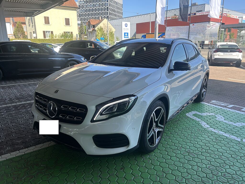 Mercedes Benz GLA 220 ID 465044