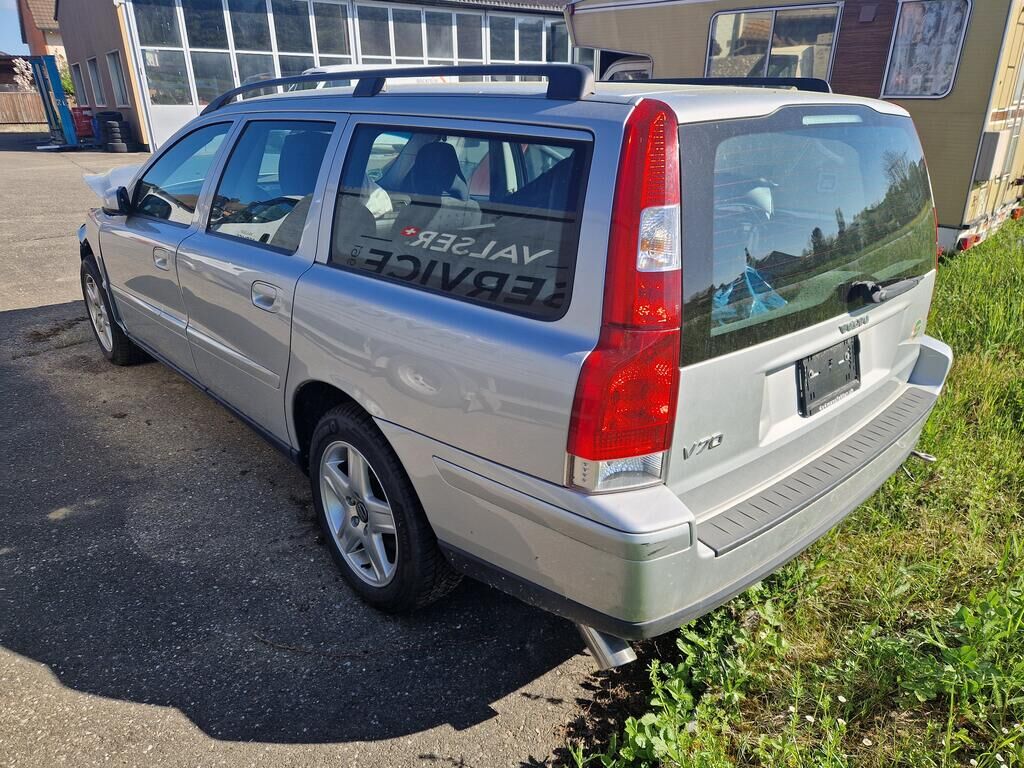 Volvo V70 2.4 D5 20V 185 Kinetic AWD ID 465214