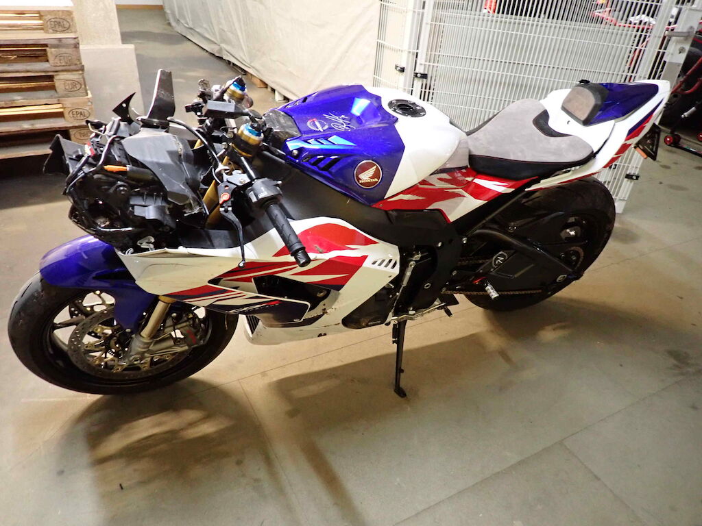 HONDA CBR 1000 RR-R SP ID 465247