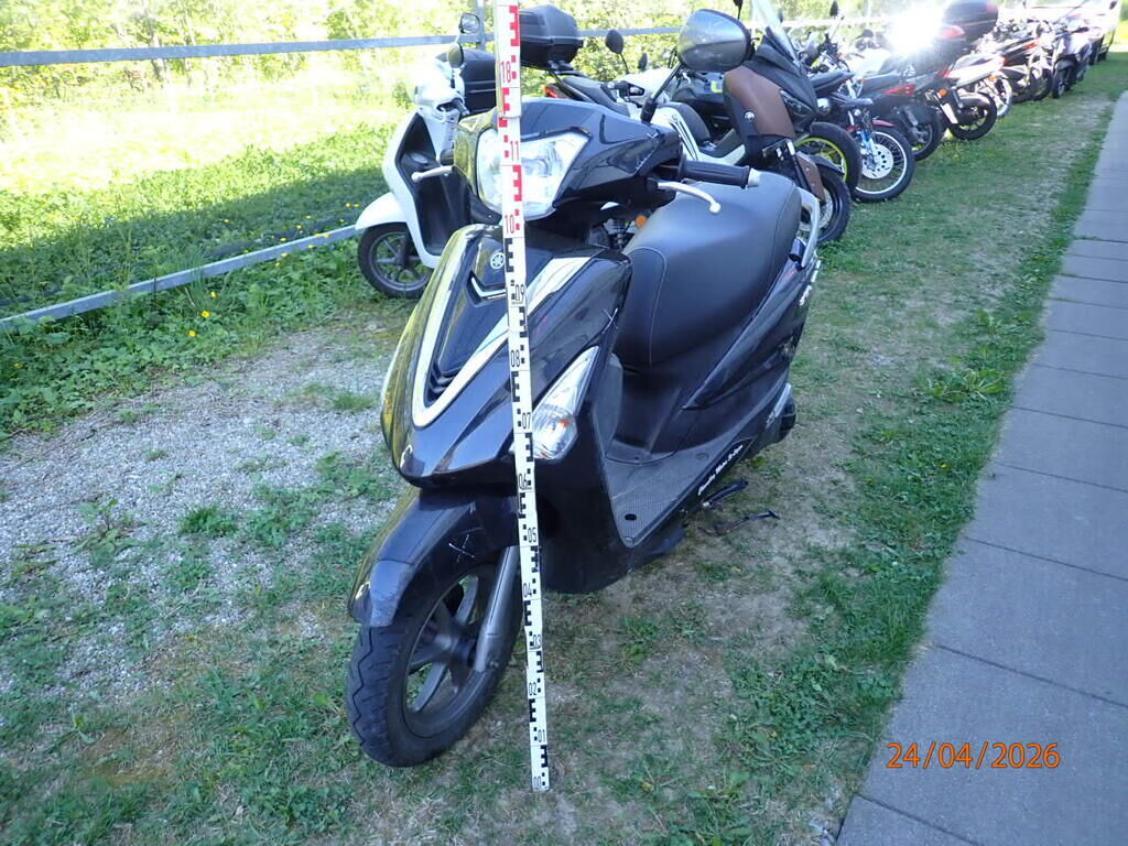 YAMAHA D'elight LTS 125 UBS ID 465305