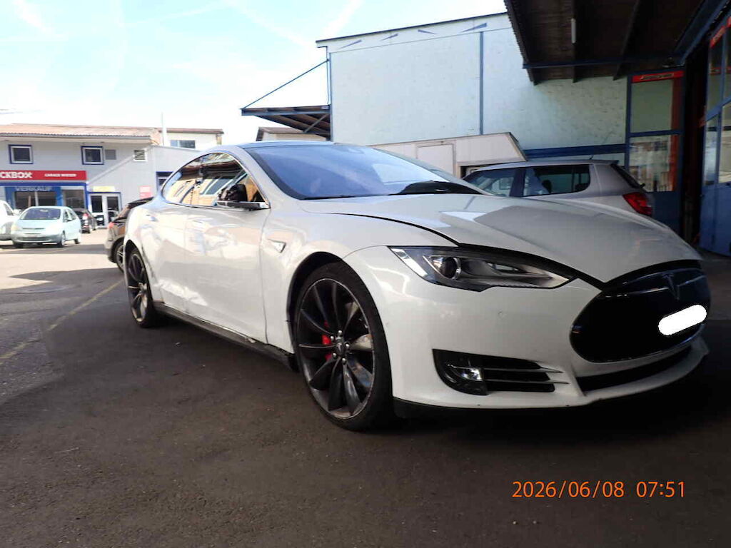 TESLA MODEL S 90 D PERFORMANCE ID 469910