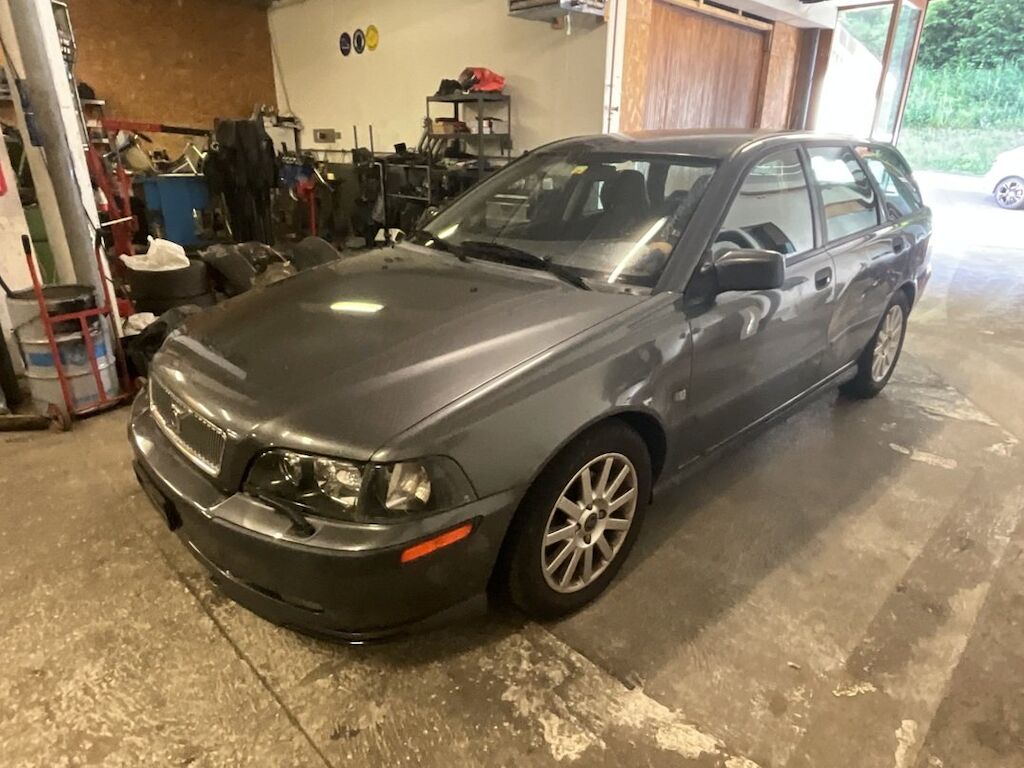 Volvo V40 ID 470040