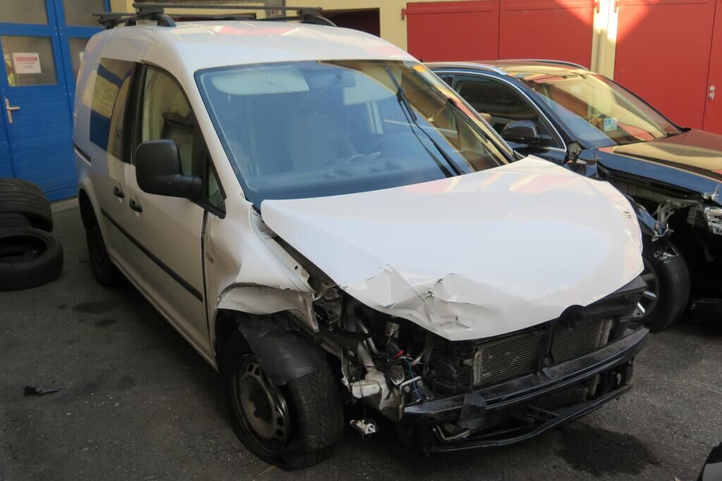 VW Caddy 1,6 TDI 102 ID 470042