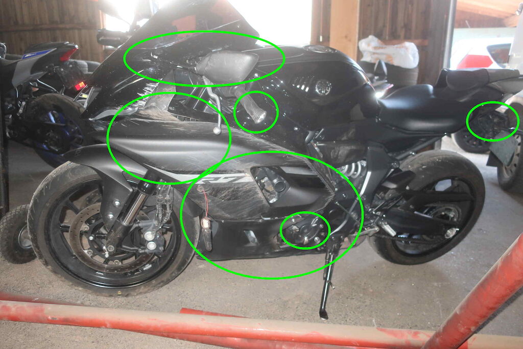 YAMAHA YZF-R7 ID 470097