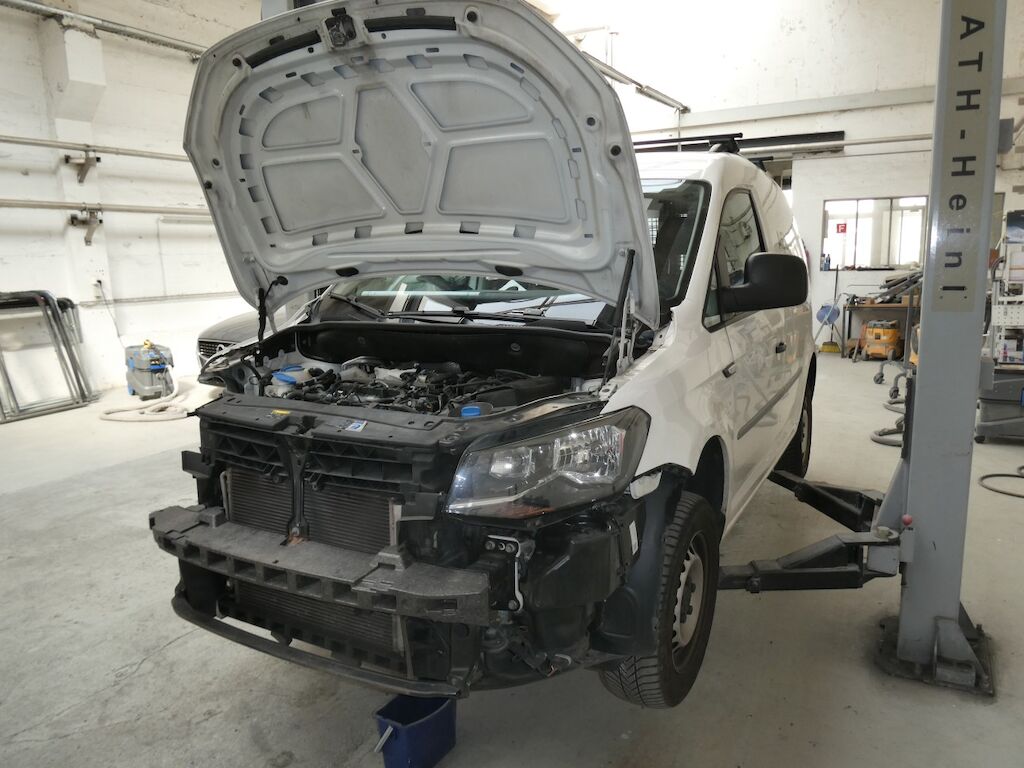 VW Caddy Kaw. 2.0 TDI ID 475874