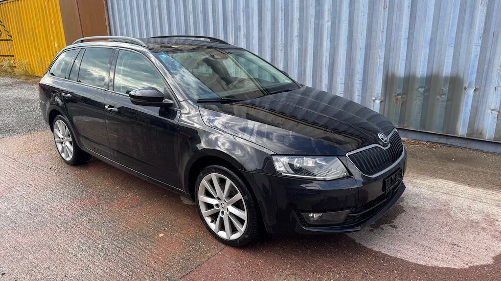 Skoda OCTAVIA Kombi / STYLE / 2.0TDI / 184PS / 4x4 / Automat / Navi / Kamera ID 475916