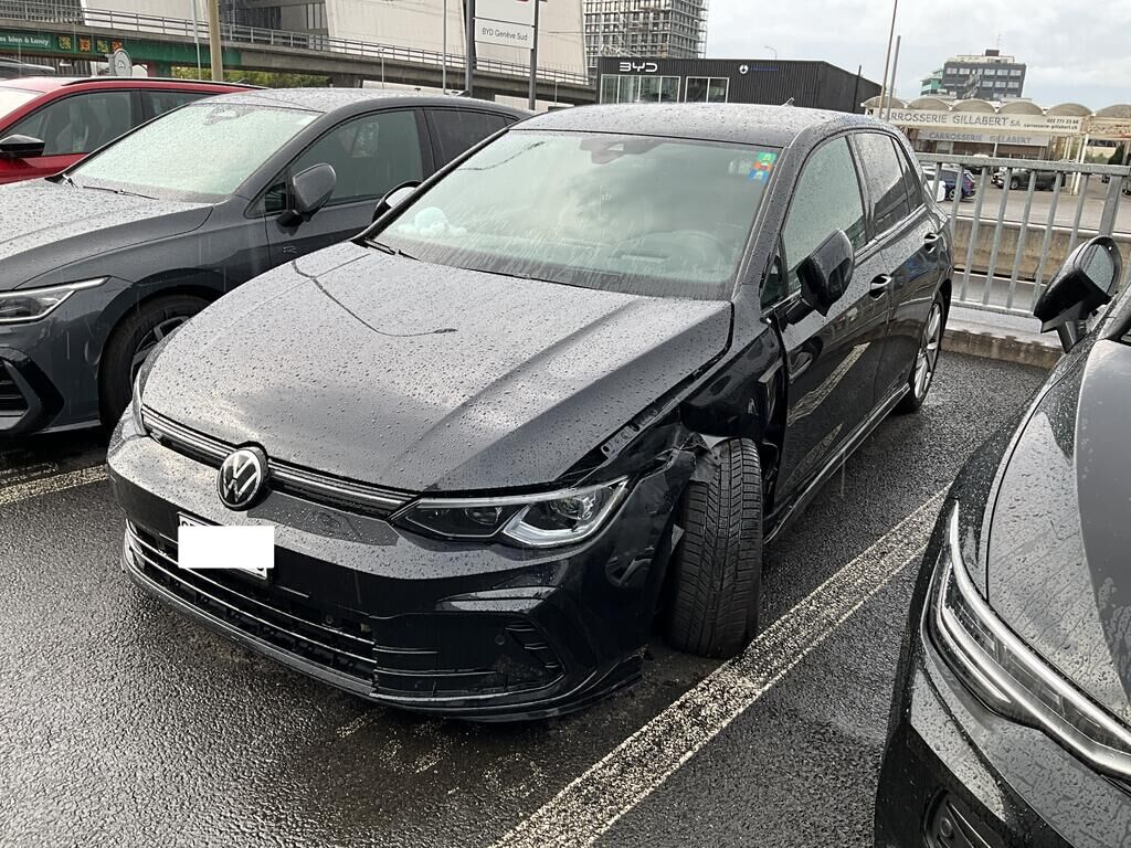 VW Golf 1.5 eTSI mHEV ACT R-Line 75 Edition DSG ID 475923