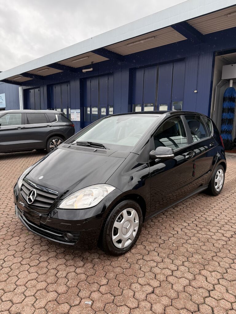 Mercedes Benz A150 ID 483355