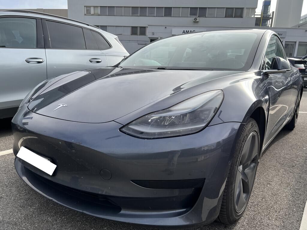 TESLA Model 3 ID 483444