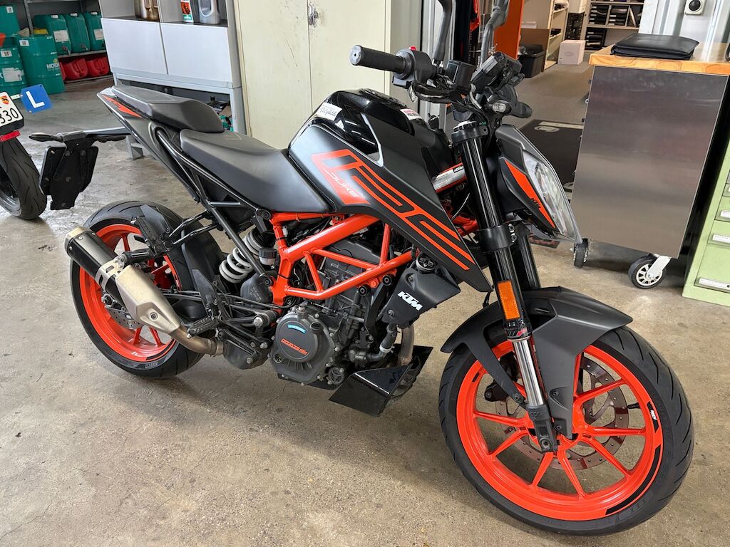 KTM 125 Duke ID 483551