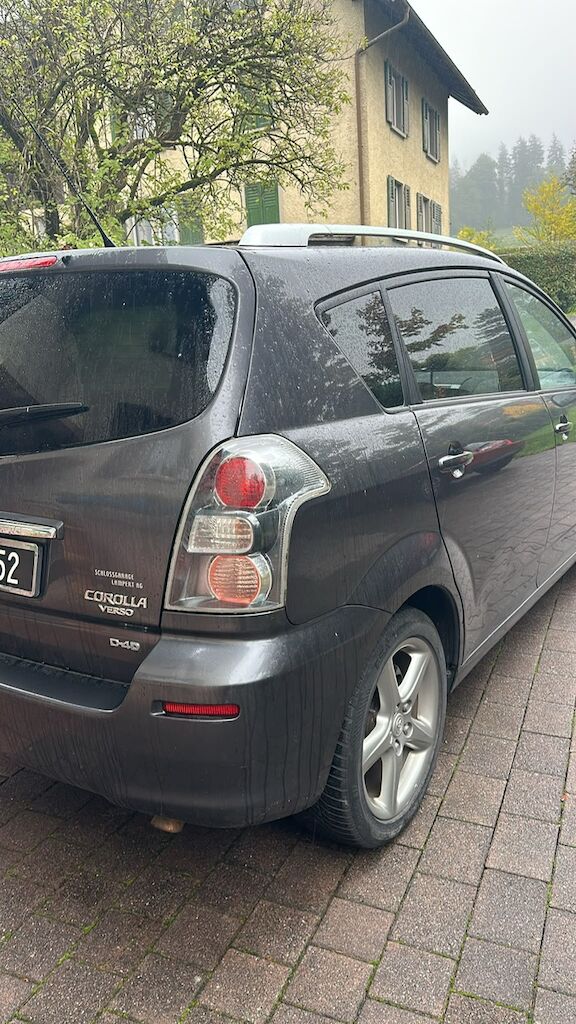 Toyota Corolla Verso 2.2 ID 483611