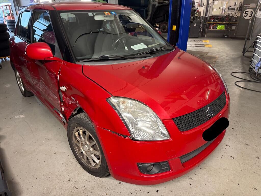 Suzuki Swift 1.3 4WD ID 483641