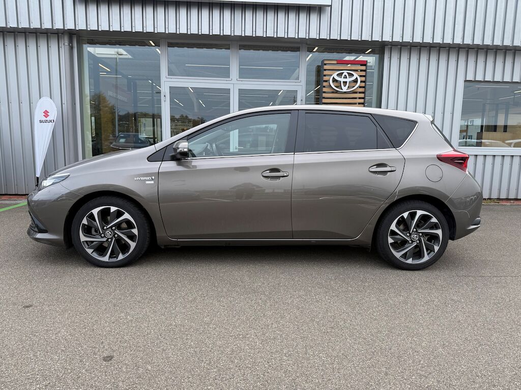 Toyota Auris ID 483656