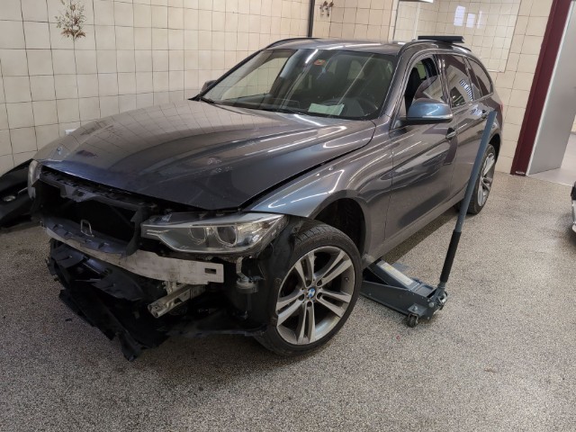 BMW 330d (265923 km)