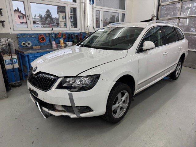 Skoda Superb Combi (119171 km)