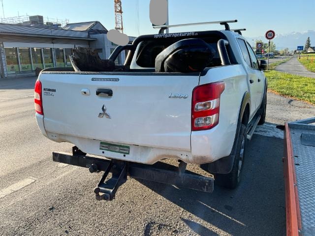 Mitsubishi L200 D-Cab Pick-up (116073 km)