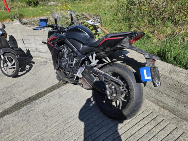 Honda CBR 650 R ABS (8888 km)