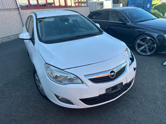 Opel Astra Sports Tourer (238590 km)